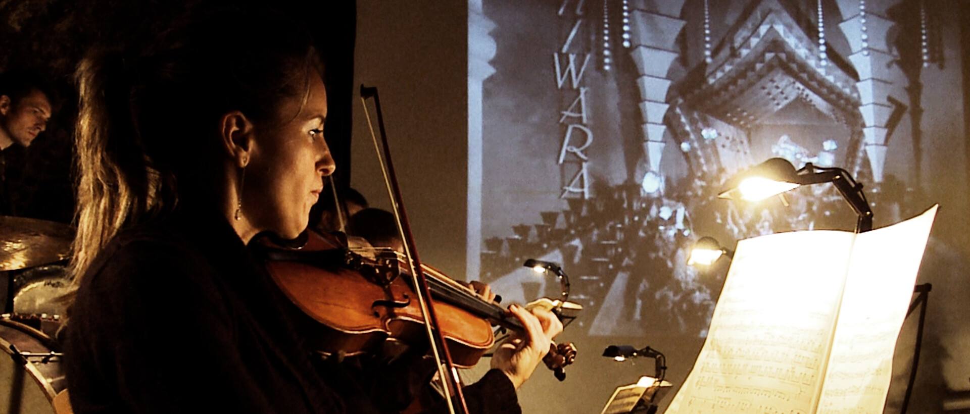 Szene aus Metropolis 1927 von Fritz Lang – Stummfilm mit Live-Orchester